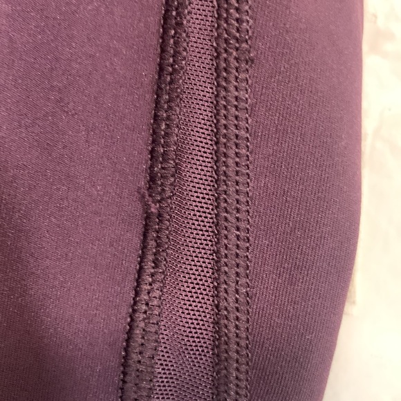 Lululemon Train Times 17” Crop Mesh Panel Leggings in Black Cherry Sz 8 - Picture 9 of 9